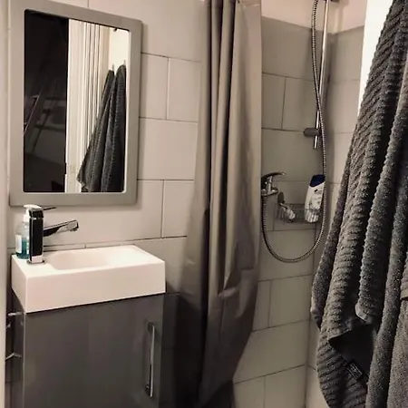 Charming Studio Between Le Louvre And Le Marais